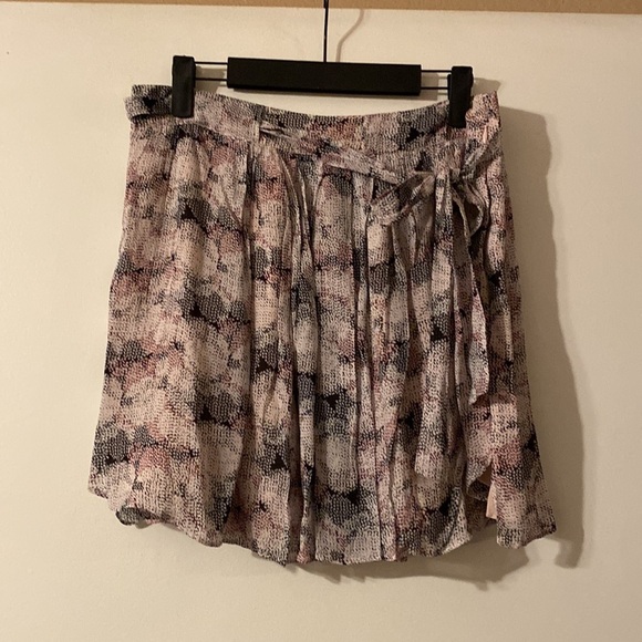 REISS Jonah Abstract Print Tie Waist Skirt In Pink Print - Picture 3 of 6